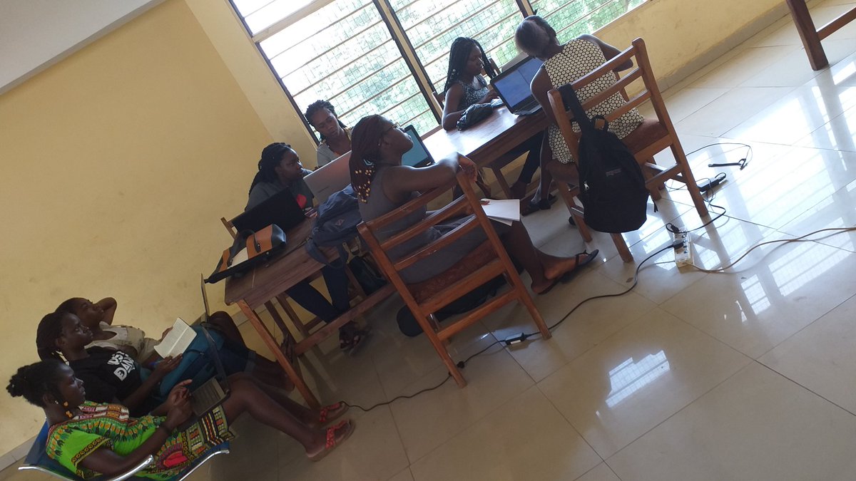 PyLadies_Kumasi's tweet image. Today we're learning about loops. We are learning how to use the range function to print a range of numbers or items. #BuildProjectsIn5Weeks #PyLadies #womenwhocodeinpython #PyLadieskumasi