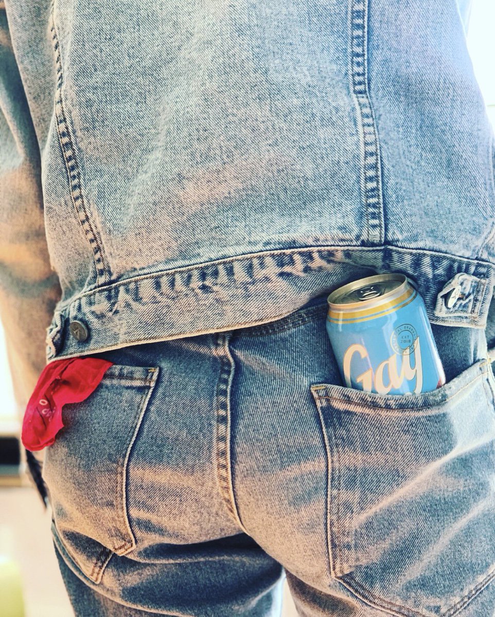 Sunday Vibes. // #drinkgaybeer #gaybeer #sunday #america #community #queer #beer #craftbeer #lgbtq #mood