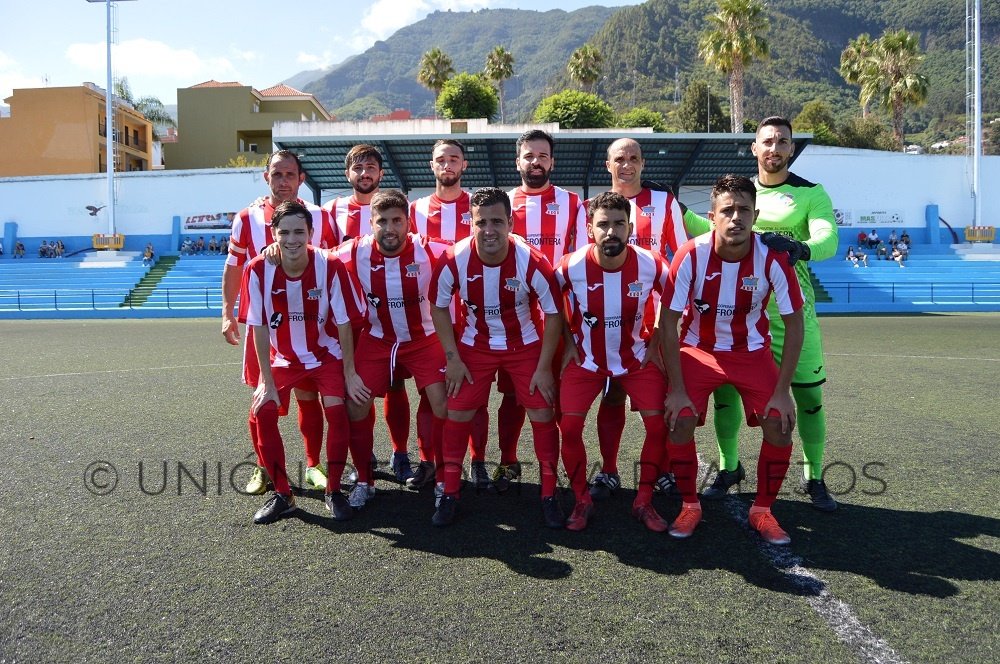 UDRealejos's tweet photo. LIGA PRIMERA INTERINSULAR
Estadio municipal Los Príncipes
@UDRealejos 1 - 1  U.D. @udvfrontera

Nuestro primer equipo no pudo pasar del empate ante un ordenado equipo herreño.

Goles:
(16')  0 - 1 Samu de tiro cruzado.
(85') 1  - 1 Jesús de penalti. https://t.co/vm7dZQdXCc