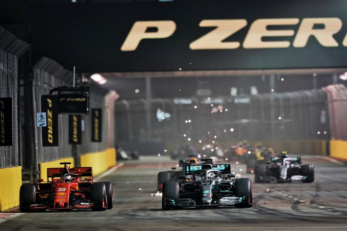 sebastian_vettel_lewis_hamilton_singapur