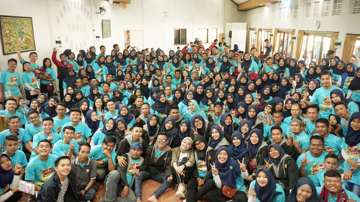 Kebersamaan <a href="/Lesti_Jenong_DA/">Lestykejora</a> bersama Lestylovers tetap terjaga
#LestyDiSemarakIndosiarKarawang