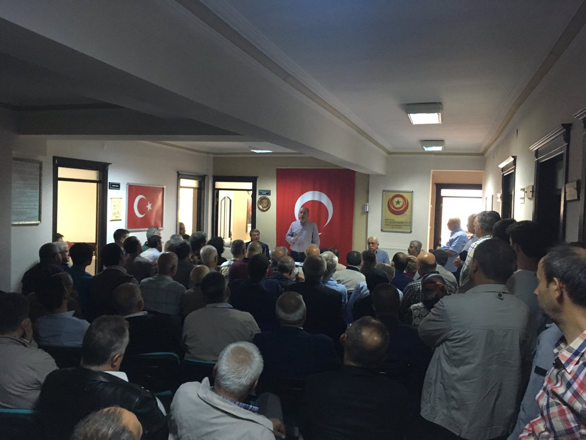 Sayın <a href="/umitozdag/">Ümit Özdağ</a> ve Sayın <a href="/yusufhalacoglu/">Yusuf Halaçoğlu</a> hocalarımızı derneğimizde ağırladık. Katılımlarından dolayı teşekkür ederiz.