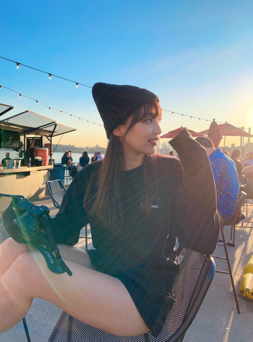 カンダエミリ tweet media