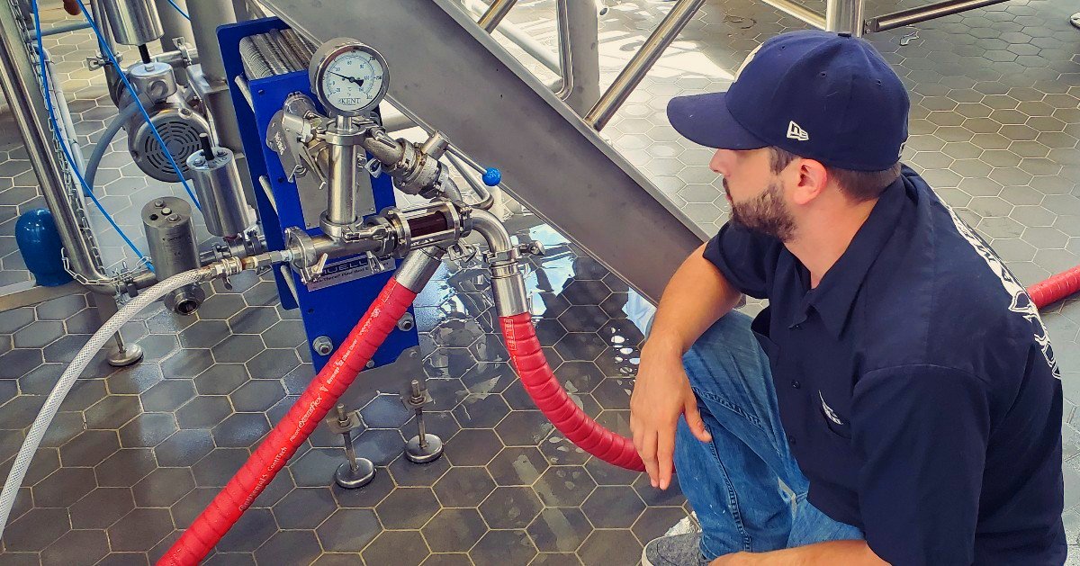 Our brewmaster, Jesse Robles, monitoring the cooling process...It's ALL about the BEER! Happy Sunday Icons! Cheers!

#americaniconbrewery #VeroBeach #beer #Untappd  #craftbeer #happyhour #bestfloridabeer #dogfriendly #taproom
#tcwineandaletrail #IndianRiver