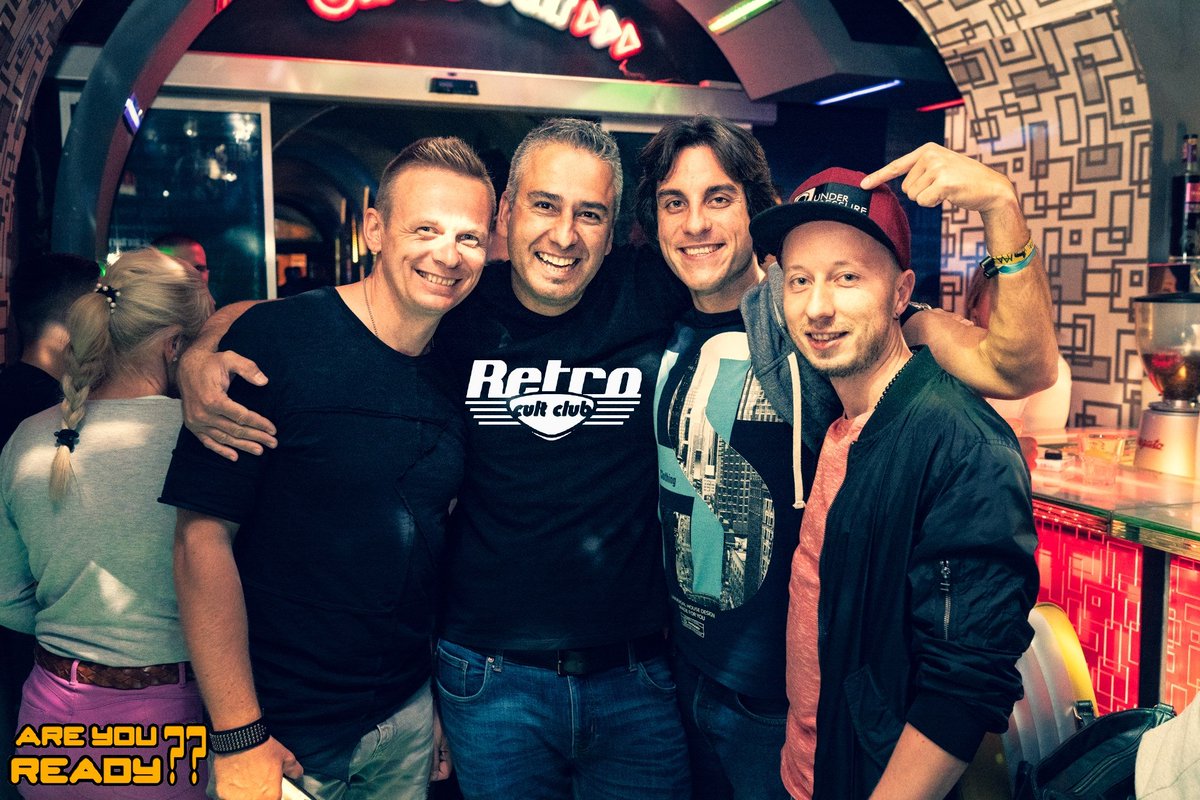 Not everyone understands house music! But we DO! 😀