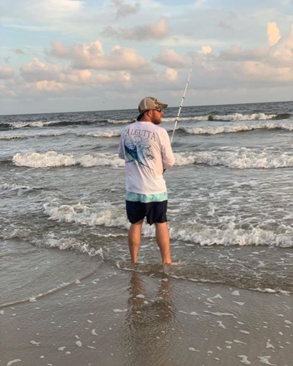 Our kind of Sunday Funday! #surffish #calcuttaperformance #calcuttafishingshirt #fishingshirt #calcuttaglasses #calcuttahat #Calcuttaeverything

📸Erin Bowman