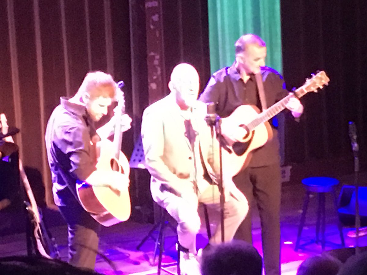 HTindemans's tweet image. Op bezoek bij mijn dochter in Rotterdam en samen naar Gerard van Maasakkers nu ik in Nuenen mag werken hebben liefjes over De Berg en de Aardappeleters iets extra speciaals