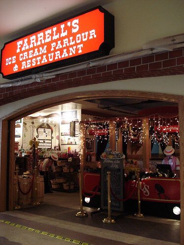 houseofrosen's tweet photo. So sad about this. Just read that the last Farrell’s Ice Cream Parlour closed a couple of months ago. Loved going as a kid. Was such a fun atmosphere.
#farrellsicecreamparlour #farrellsicecream #icecream #stpetersburgflorida #stpetersburg #florida @TyroneSqMall @stpetefl https://t.co/INbNWTIJgr