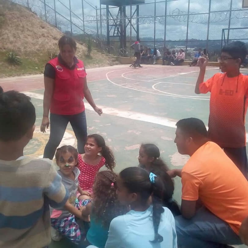 SenadesM's tweet photo. #Futurodepaz #Hectorodriguez  #Hoy 
Jornada de Paz y Convivencia en el marco del Día Internacional de la Paz Lugar: Centro Nacional de Procesados Militares CENAPROMIL Sector Ramo Verde Los. Teques Edo. Miranda https://t.co/xBrPgToeua