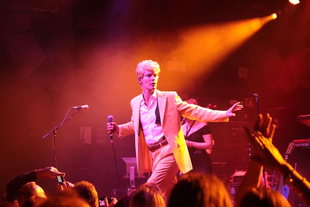 HertfordCornExchange (@hertscornexchg) on Twitter photo #Hertford this Friday. Join <a href="/absolutebowie/">Absolute Bowie</a>
here on Friday 20 December.
"Lovingly crafted Bowie show" NME
Tickets->> bit.ly/AbBowieHerford…
#ChristmasParty #Bowieforever #AbsoluteBowie #Herts #Hertford this Friday. Join <a href="/absolutebowie/">Absolute Bowie</a>
here on Friday 20 December.
"Lovingly crafted Bowie show" NME
Tickets->> bit.ly/AbBowieHerford…
#ChristmasParty #Bowieforever #AbsoluteBowie #Herts