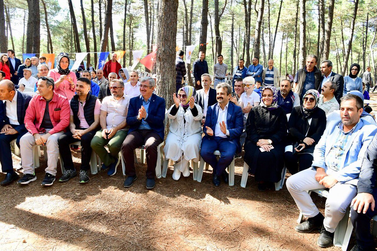 SeymaDgc's tweet photo. Teşkilatımızın düzenlemiş olduğu piknik programında kıymetli teşkilat mensuplarımızla bir araya geldik.

Bu güzel gün için İlçe Başkanımız Sn. Adil Kandemir’e ve değerli yönetimine teşekkür ederim. https://t.co/krU8AgLBKR