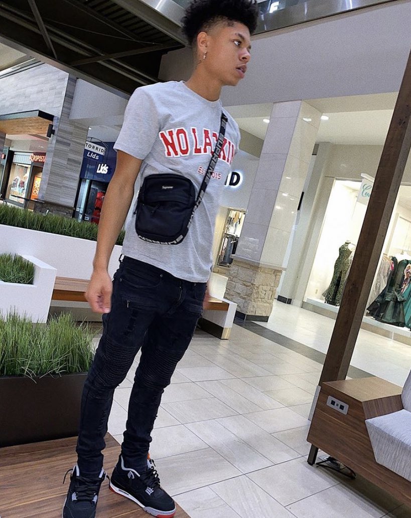 whatisnolacking's tweet image. Run this up 💧 (@yrndj)