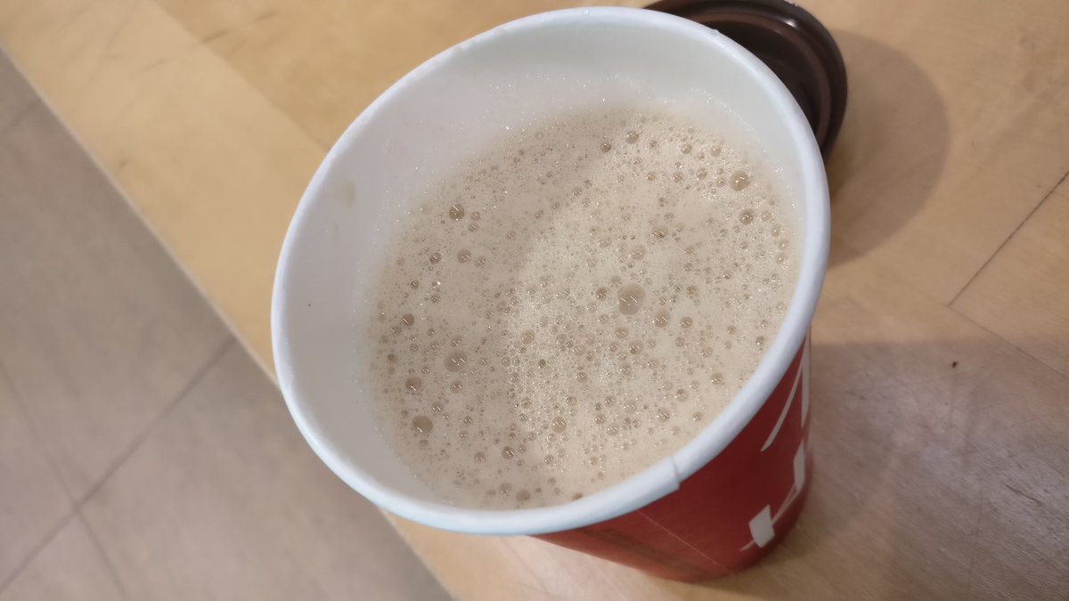 HadoVlogs's tweet photo. #timhortons why are you cheating me? Did I just paid $2.40 for the cup size and got this in return?

#cheated #notnice #notmycoffee #why https://t.co/Wl03LpTvwI