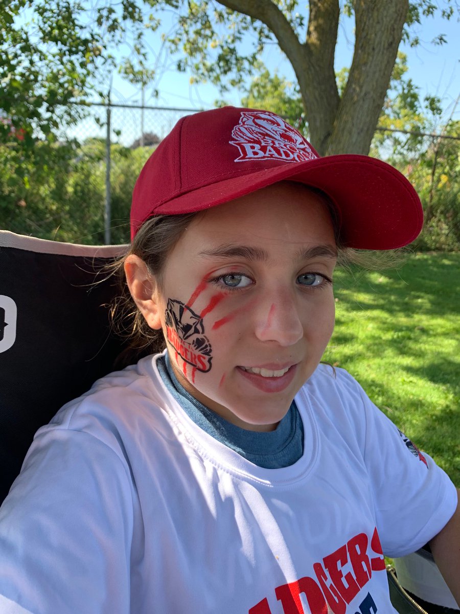 cassandrra's tweet photo. Brock baseball game with this squad!  ⚾️ @brockbaseball @MeridianCU #BadgerscarePoweredByMCU https://t.co/Z3DrJdlqgl