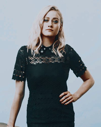 thequxxnrm's tweet photo. ៚：{nombre} Flament

 ▾ 27 años
 ▾ hija de aurora y felipe
 ▾ profesora de protocolo
 ▾ fc ; olivia taylor dudley https://t.co/sNXZFz1FBw