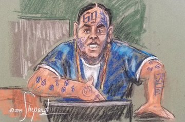 RapMais's tweet image. Membros da gangue Bloods foram ao tribunal ficar de olho no depoimento de 6ix9ine - portalrapmais.com/membros-da-gan…