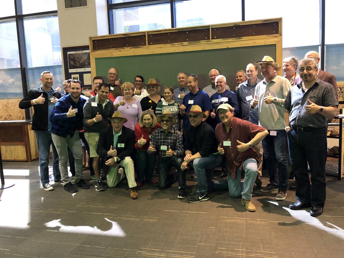 RachelDeF1's tweet photo. 👍🏻👍🏻 for the Brewery Tour during #healthpoint19 https://t.co/YZgtj5ojwX