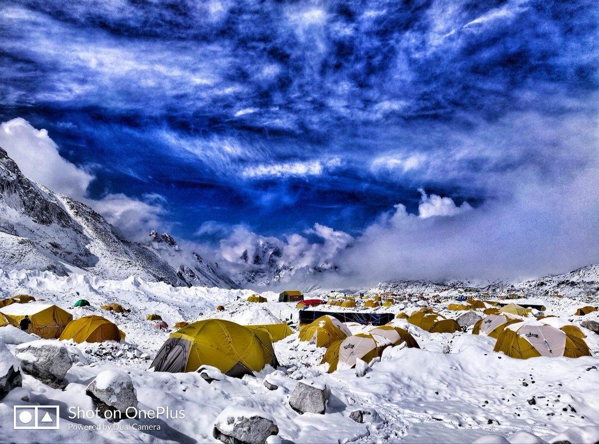 Hikers360's tweet photo. View of Everest Base Camp from South side.
#mountains #mountainview #Himalaya #himalayan #trekking #landscape #everestbasecamp #mountainlove #adventure #travel #travelphotography #nature #Explore #photography #Wanderlust #outdoors #Nepal #PhotoOfTheDay #hikers360
P.C:- Ameesha https://t.co/Sgn7IeqlmJ