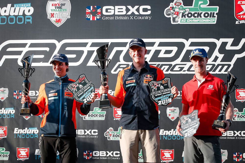 FuelUniverseTV's tweet image. Nathan Watson se impone en el Día 1 del WESS en Hawkstone Park || bit.ly/WESSHawkstone1… ||
#WESS #HawkstonePark #KTM #Watson #Garcia #Snow #FUelUniverse