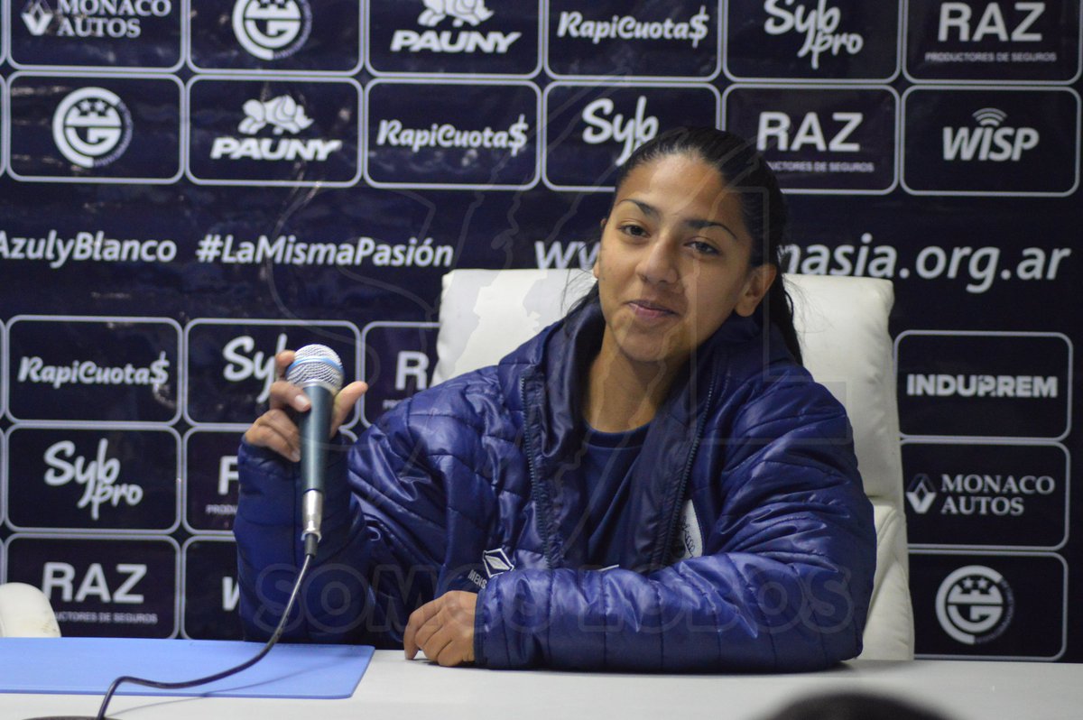 SomosLobosCGE's tweet photo. #CGE #GELP| ¡PARÁ UN POCO MAGA! 🎩

Milagros Díaz jugó lunes, martes y jueves con la @Argentina Sub-19 en la Liga Sudamericana.

🔵 El viernes ante Huracán en el Bosque con @FemeninoCGE

⚪ Hoy disputa el clásico ante Brasil con la albiceleste nuevamente

¡Vamos #Tripera! 👏🇦🇷 https://t.co/SjpPoAPlJP