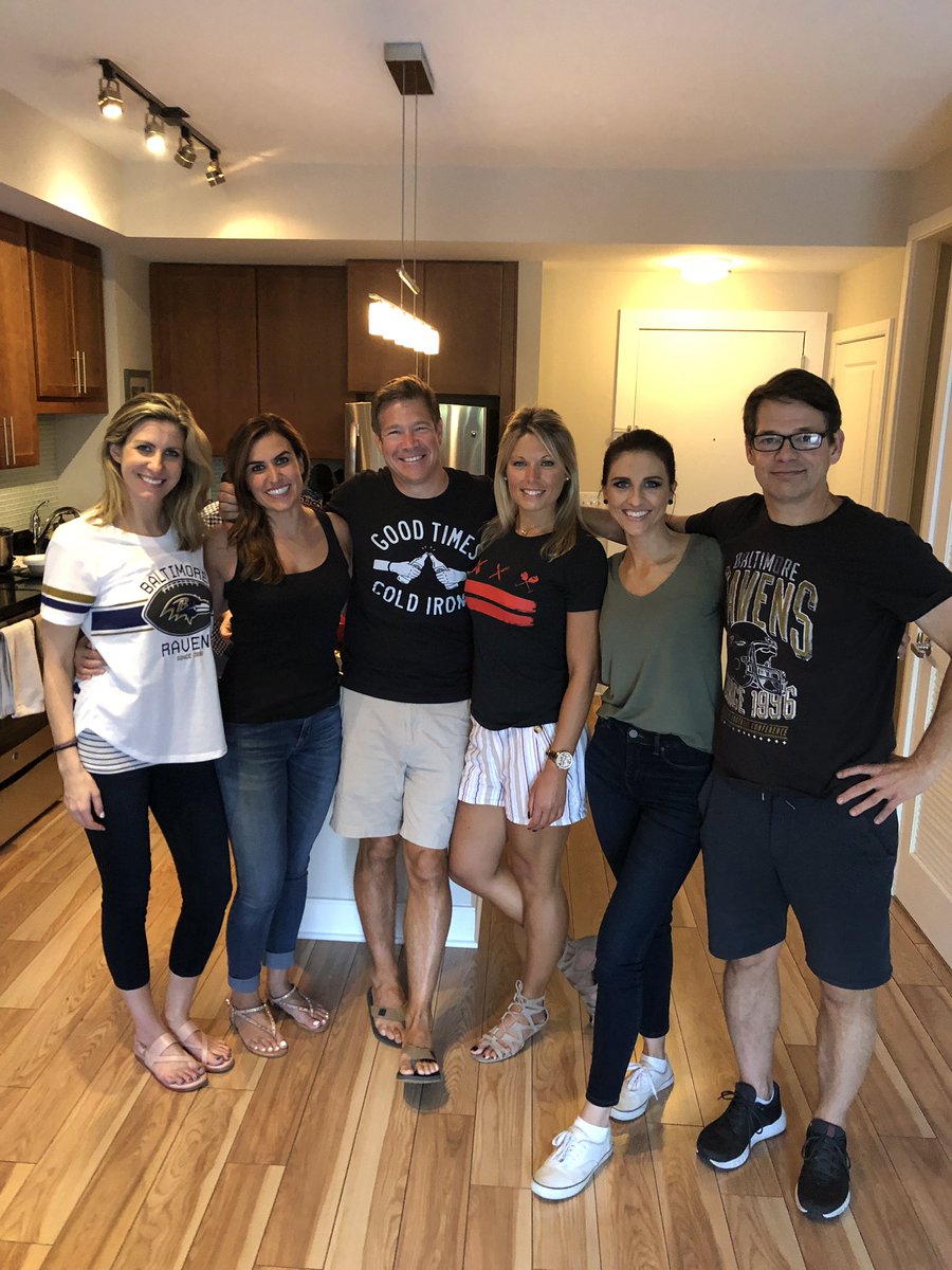 stevechenevey's tweet photo. Sunday Funday with football and the #Fox5Family #GoodDayDC @TuckerFox5 @CoriC_FOX5DC @ErinFox5DC @caitlinrothfox5 @stephaniedmv 🏈 https://t.co/RYXsVBcy5u