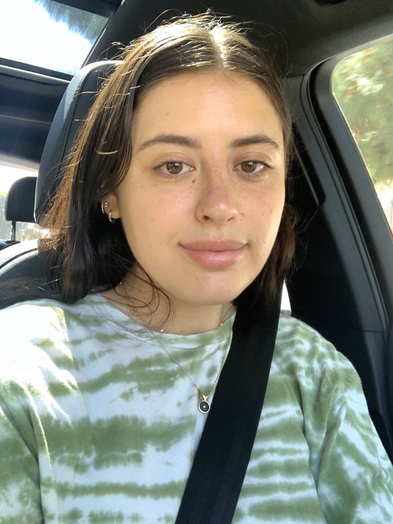FAKEKELLYK's tweet photo. #selfiesoftheweek https://t.co/ydN5DRCYw7