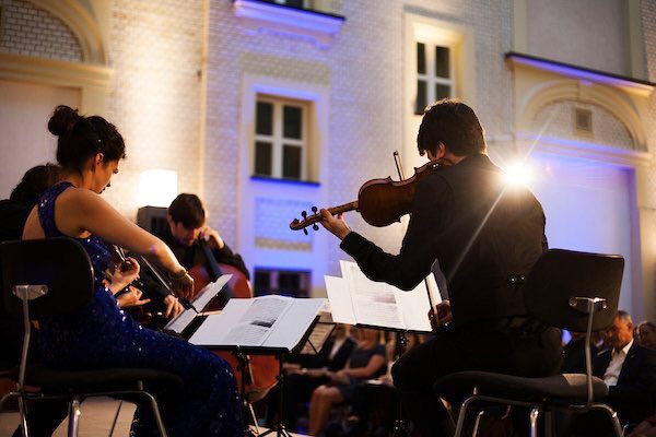 QuartetGerhard's tweet photo. Just updated some of the concerts for this season in the website! There are highlights as #artsonic in #Belgium, #Maasmechelen, and Amsterdam’s #StringQuartetBiennale! But we are excited for absolutely all what is coming on!!🔥
🔗 https://t.co/X1BYnneOEO https://t.co/oQYUCnBian