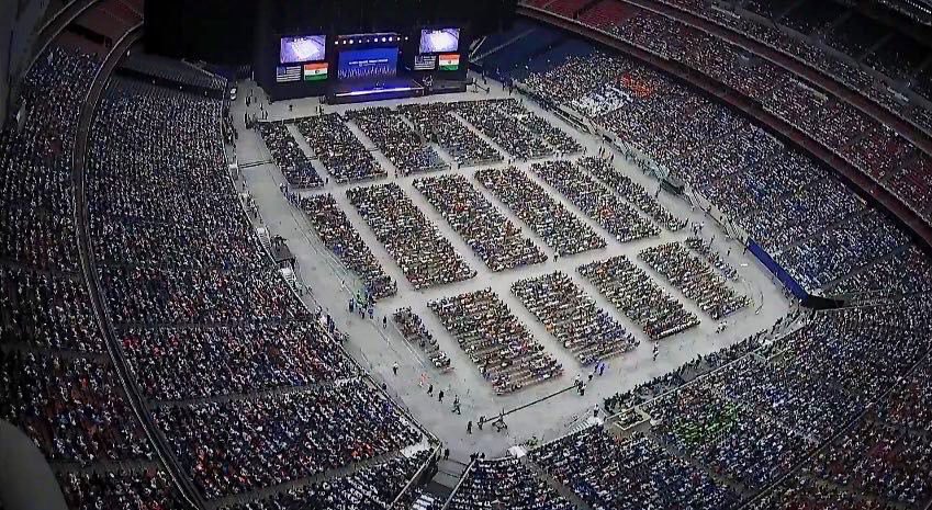 rithikmanoj's tweet photo. What else can be called as  a “Blessing” ! @narendramodi ji.

This picture infacts recapitulates our unwavering trust &amp; belief in your dynamic leadership.

Keep going, we expect Miracles from you !
#HowdyModi #ModiInUSA #ModiInHouston #TrumpModiDosti #Houston #IndiaUSA #India https://t.co/aSBxESZfwo