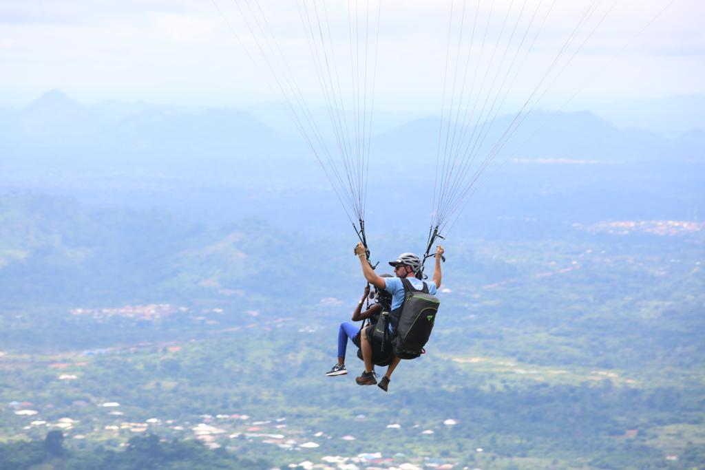ghanatourismGTA's tweet photo. "Once you are in the air, its amazing..."
That's what our #Pilot and passenger seem to be saying... 5days to go..
Register now cos #You2CanFly
.
#FunnFly #Paragliding #FunNFlyParagliding #Paragliding2019 #fly #sunday #KwahuParagliding #SeeGhana #FeelGhana #YearOfReturn #Ghana2019 https://t.co/xLwuSzAC3H