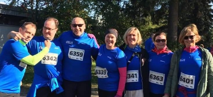 HannaSalmijarvi's tweet photo. Espoon Rantamaratonin kymppiin osallistuttu mitä mainioimmassa syyssäässä @EspooEsbo. Hyvä me! #espooliikkuu #espoohetki https://t.co/8JVuHdMzFU
