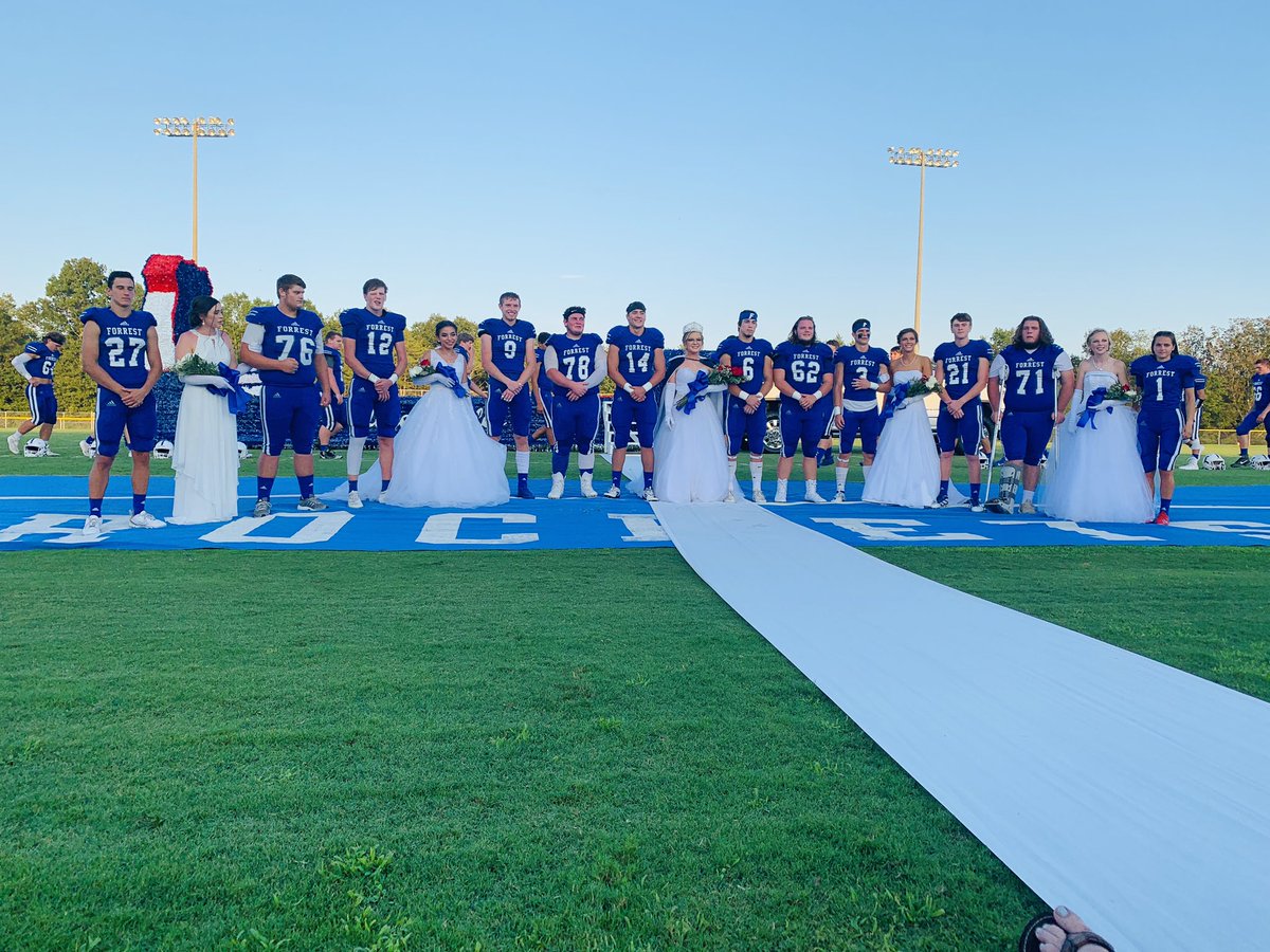 AngiePhifer's tweet photo. There is nothing, absolutely nothing, that comes close to a Forrest Homecoming!! What a great week!! Got to ride the fire truck in the parade with my class as we celebrate 25 years and finished it off with a big win Friday night!! 💙🚀❤️ #G2BAFR https://t.co/bcMfAtfii3