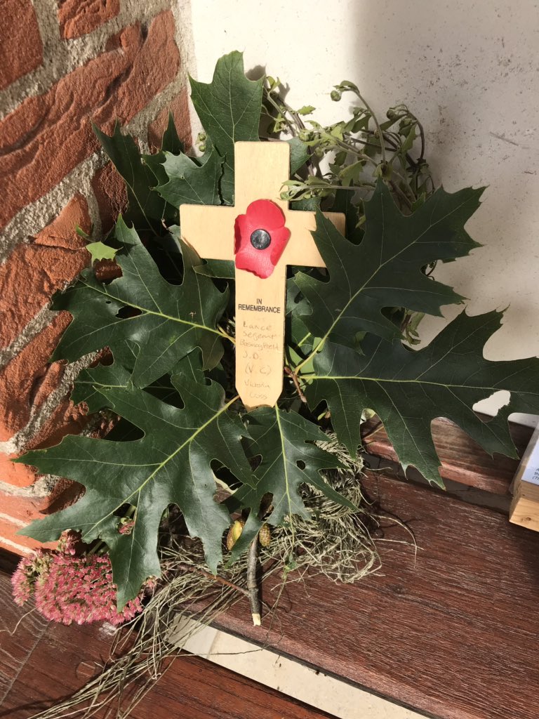 staffsregiment's tweet photo. The main service of remembrance is taking place this morning at the @CWGC Cemetery in #Oosterbeek. We decided instead to go visit John #Baskeyfield VC in #groesbeek Cemetery. As a @MercianRegiment antecedent he most certainly #SFSH @JasonPeach16 #Arnhem75 #staffordshire https://t.co/SO94Thbv9A