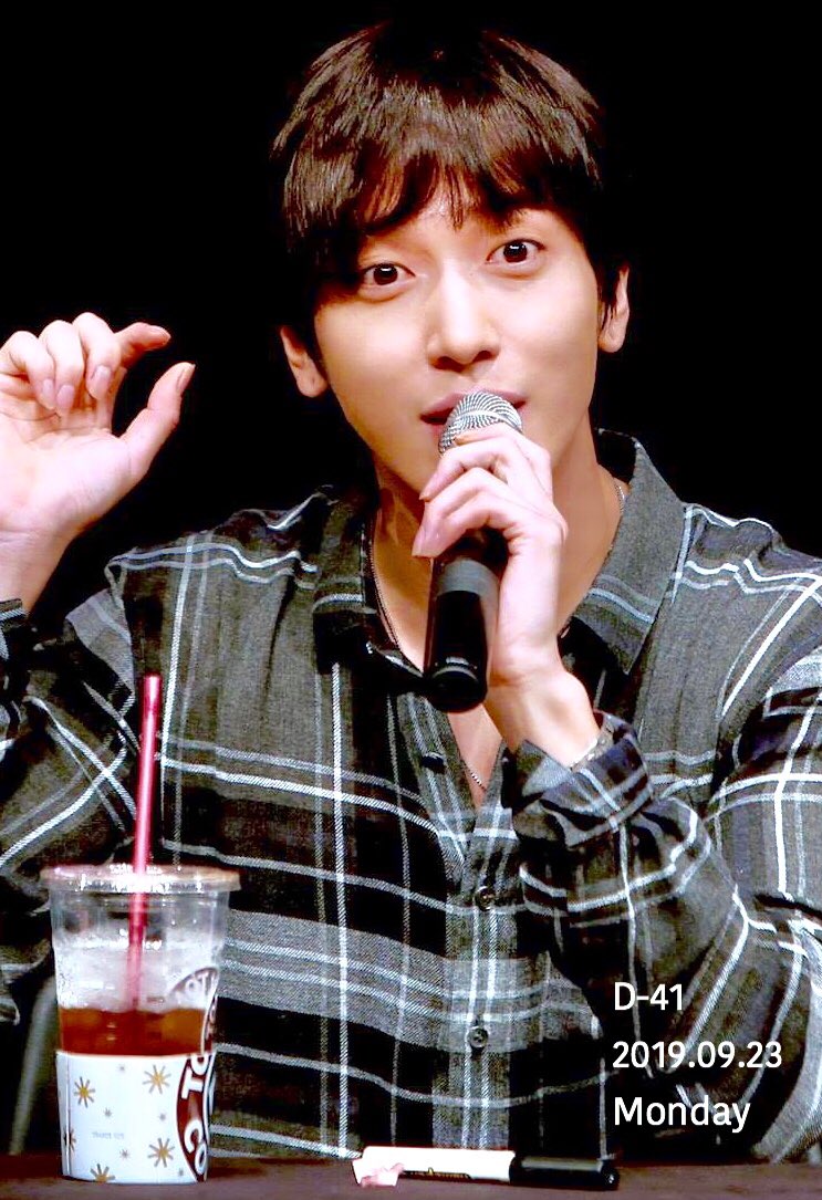 rsb56981's tweet photo. D- 41❤️ (19.09.23)
D-Forty-One 🥰
D-마흔하나 😍
D-四十一 🤩
#멋진용특공 ‼️
#SpecialAssaultCommando
#UrikingBossCommando
#Wait_for_You_정용화
#JungYonghwa #정용화 #YongHwa👑
Cr.Logo https://t.co/cx2ONHB6JU