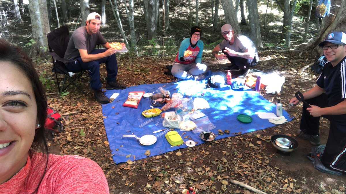 erickawebb's tweet photo. Pizza for lunch! @asforan @jillryank @PatWardell @011Fraser @jon_rich11 #outdooreducation #corecamping https://t.co/2ETDw0VMUI