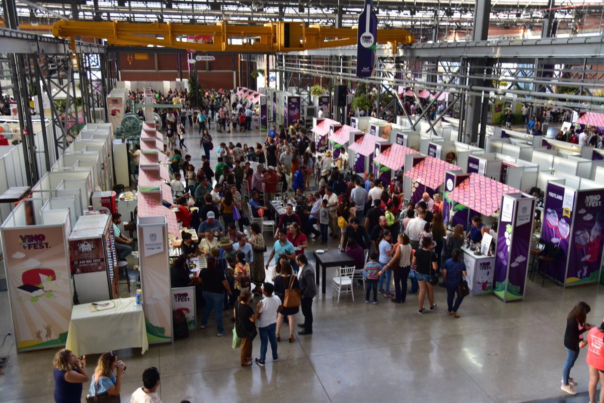 JorgeLopez_M's tweet photo. El #VinoFest2019 🍇🍷ha sido un éxito gracias a todos los visitantes que han acudido a celebrar nuestra gran tradición vitivinícola. https://t.co/sY3gTDaCYF