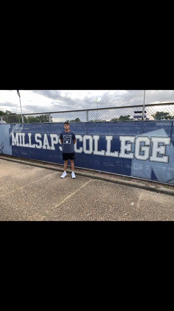 ashtonbball22's tweet image. Thank you to @JimmyBoxSmith for the visit this weekend! Great atmosphere with even better people! @MillsapsMBB