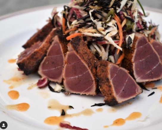 chowder_house's tweet image. SO many amazing ways to eat tuna! What's your favorite? 📷: roswelltilt