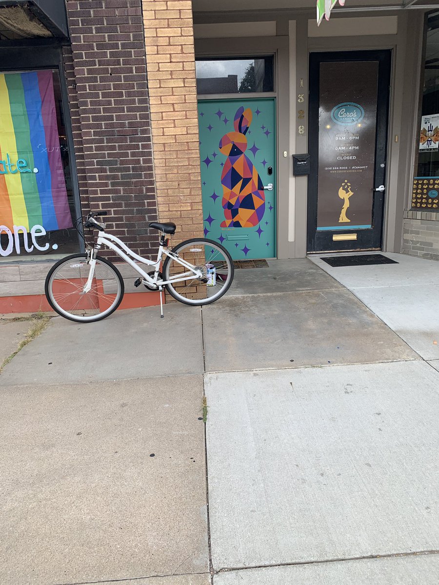 lindsrenee09's tweet photo. Come say hi and check out the new mural during #OpenStreetsICT #AvenueArtDays #DDDICT !! https://t.co/dQuCKlWWL8