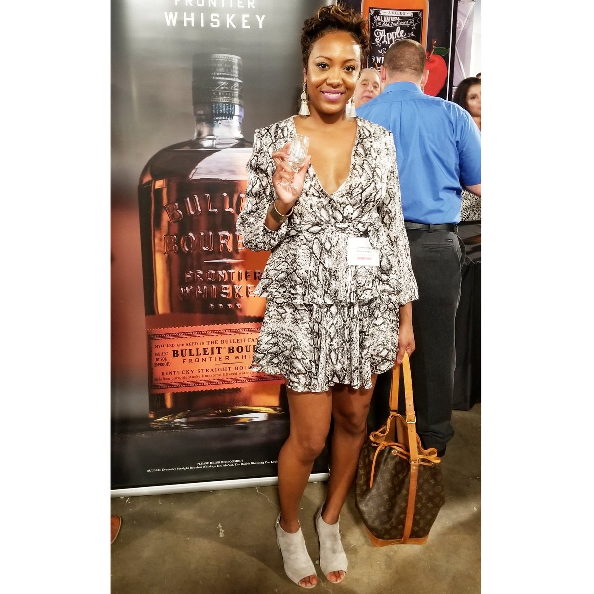 savvynsocial1's tweet photo. @WhiskiesOTWorld #wowaus was such a great experience! Check out my highlights from the event on Instagram & I look forward to #wowhou October 3
#savvynsocial #whiskiesoftheworld
https://t.co/HgMrpX5jN4 https://t.co/PbOww6FauX