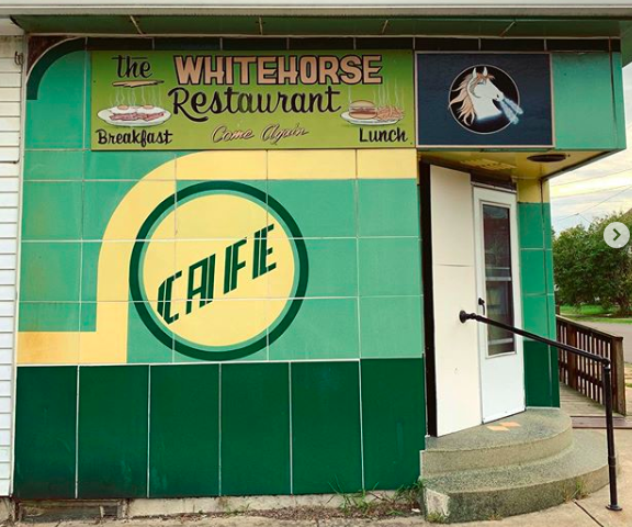 RolandoPujol's tweet photo. One of the most beautiful Art Deco restaurants in existence is in Berwick, Pa. Here's a full report and photo gallery from my visit to the White Horse: https://t.co/ziRS8WuYSg #berwickpa #Pennsylvania #artdeco #architecture https://t.co/kizneX4WQk