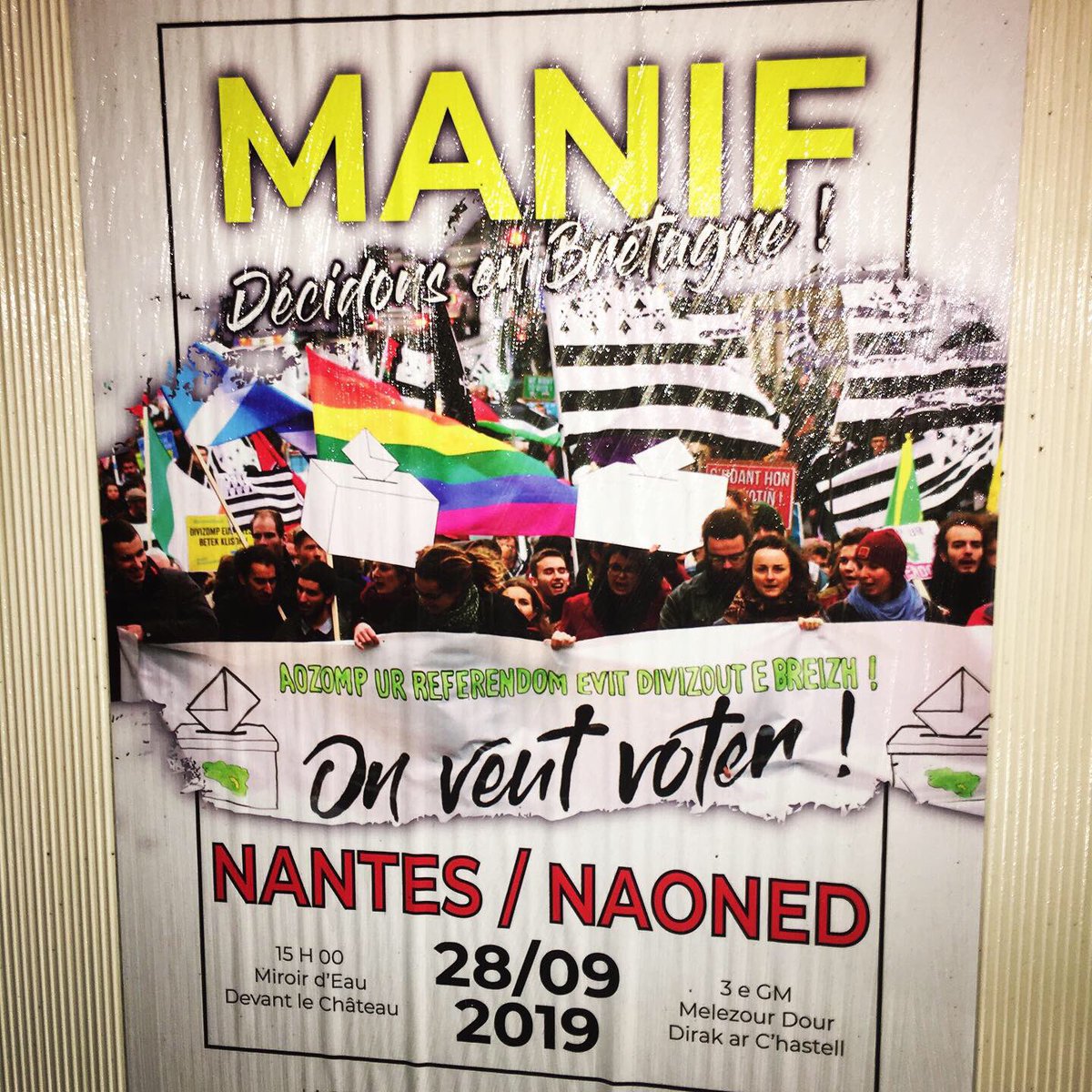 CoordinationBZH's tweet photo. Collages non loin de #Lorient, #Plouhinec et #Gâvres pour appeler à la manif #DécidonsEnBretagne du 28/09 à #Nantes ! #44BZH !
Skritelloù kostez #AnOriant, #Pleheneg ha #Gavr evit manif #Naoned d'an 28/09 ! 📣🗳
➡️ https://t.co/8AfjTgAbSO
#BZHG #LoireAtlantique #Bretagne #BZH https://t.co/Lau2YCFaYX