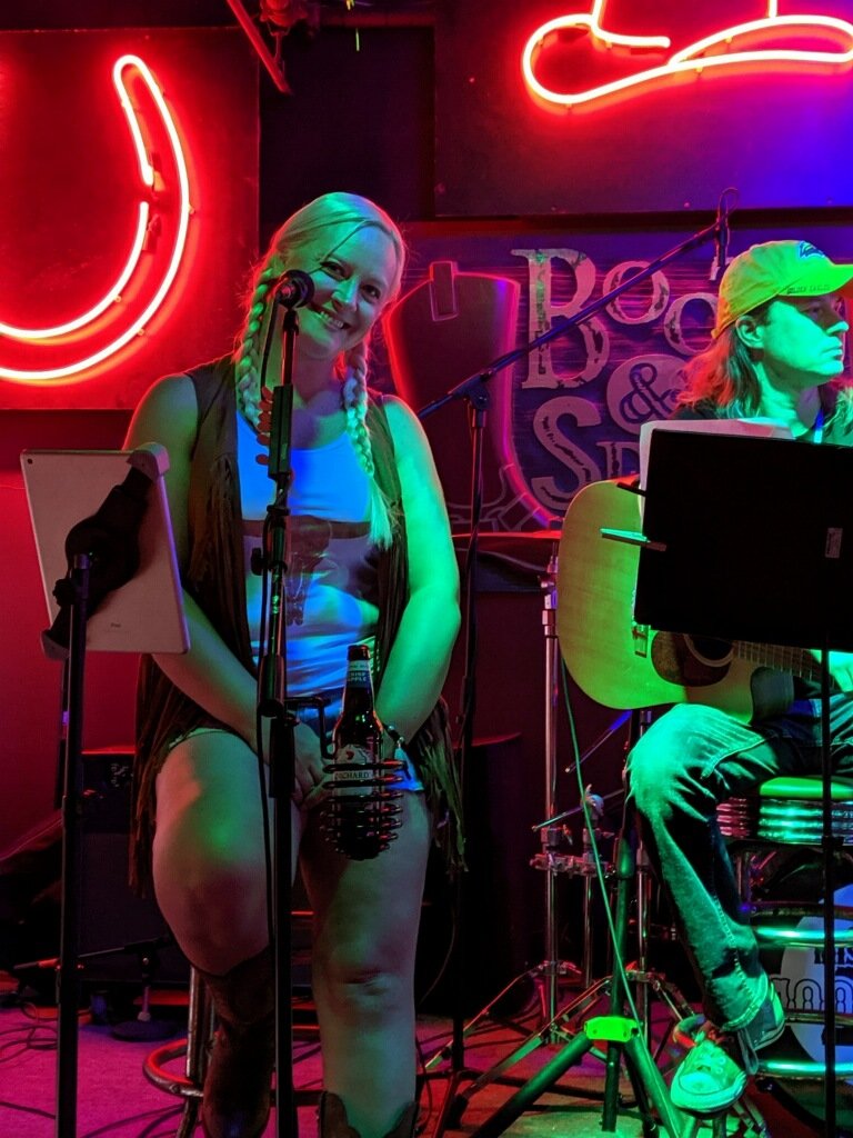 reatha_music's tweet photo. Had a great weekend at the Mississippi Songwriters Festival! Can't wait until next year! #songwriter #countrymusic #msgulfcoast #coastobserver #coastlife #gulfcoastms #indieartist #indie #retweet #livemusic #music #oceanspringsms #mississippi #newmusic https://t.co/KYpgzTavvC