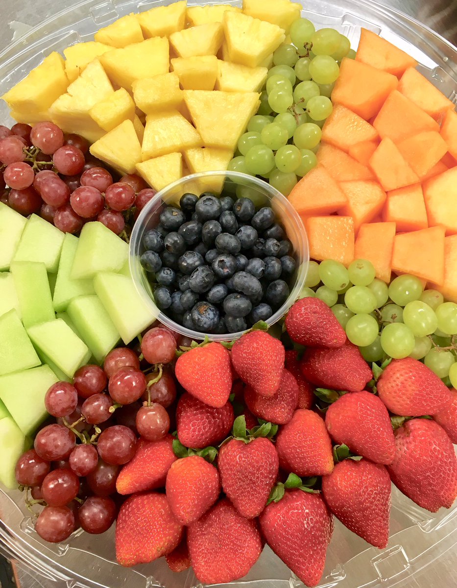 bridgetownfiner's tweet image. Both beautiful and delicious! #FreshFruit #FruitTray #Produce