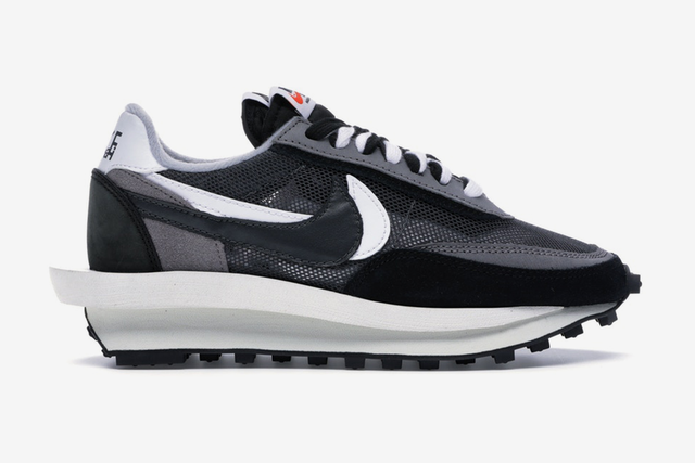 Nike clearance sneakrs twitter