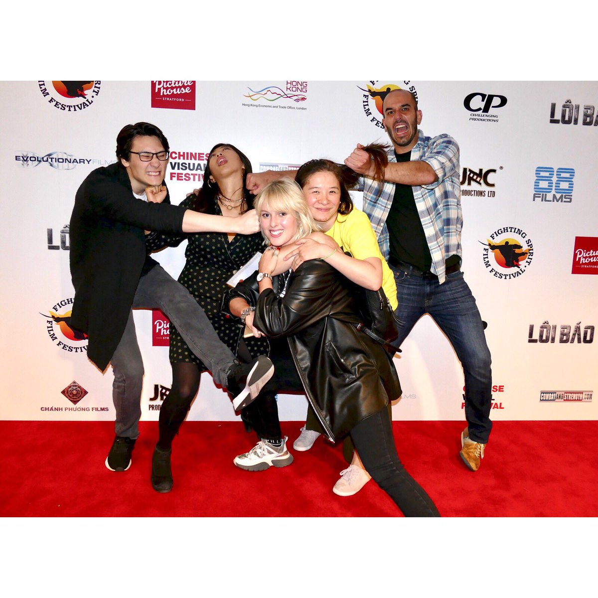 FSFilmFestival's tweet photo. All smiles at #fsff2019
Photography by @elaraj
#fightingspiritfilmfestival #martialarts #martialartsmovies #cinema #film #filmfestival #filmmakers #actors #actresses #directors #stunts https://t.co/Oryl2qMC89