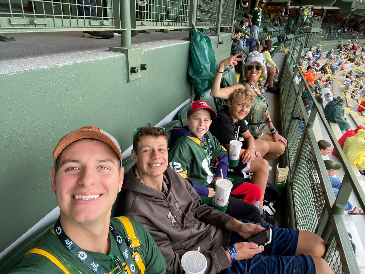 nmrenard's tweet image. Happy Birthday Jack! #GetLoudLambeau