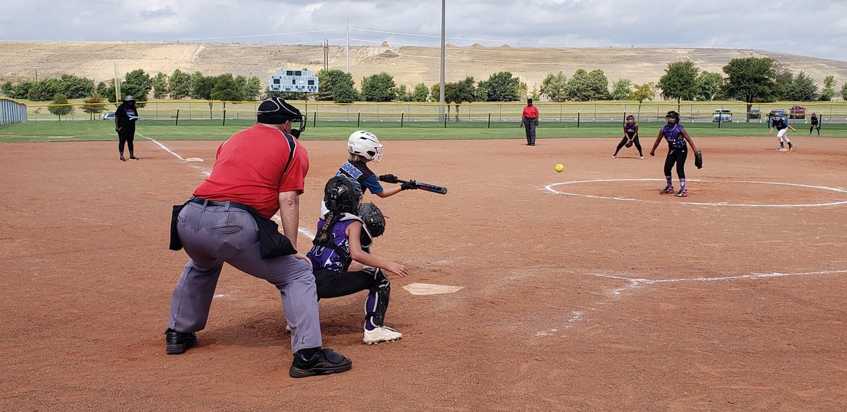 TiffRay3's tweet photo. Yesterday Jayde played her heart out with her Tomahawks team! Love that she enjoys it and doesn't quit when she is exhausted and pushes through! That's my girl bringing back #00 until her new uniform comes in with #20 🥎❤ #playforem #tomahawks #catcher #2nd #short https://t.co/K8M8qhIh4K