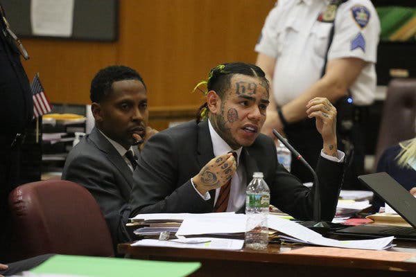 AEMintakes's tweet photo. #BREAKINGNEWS 6ix9ine admits the @MaximumDriftcst studio actually is in Paco’s house! https://t.co/97xwyoyqjm