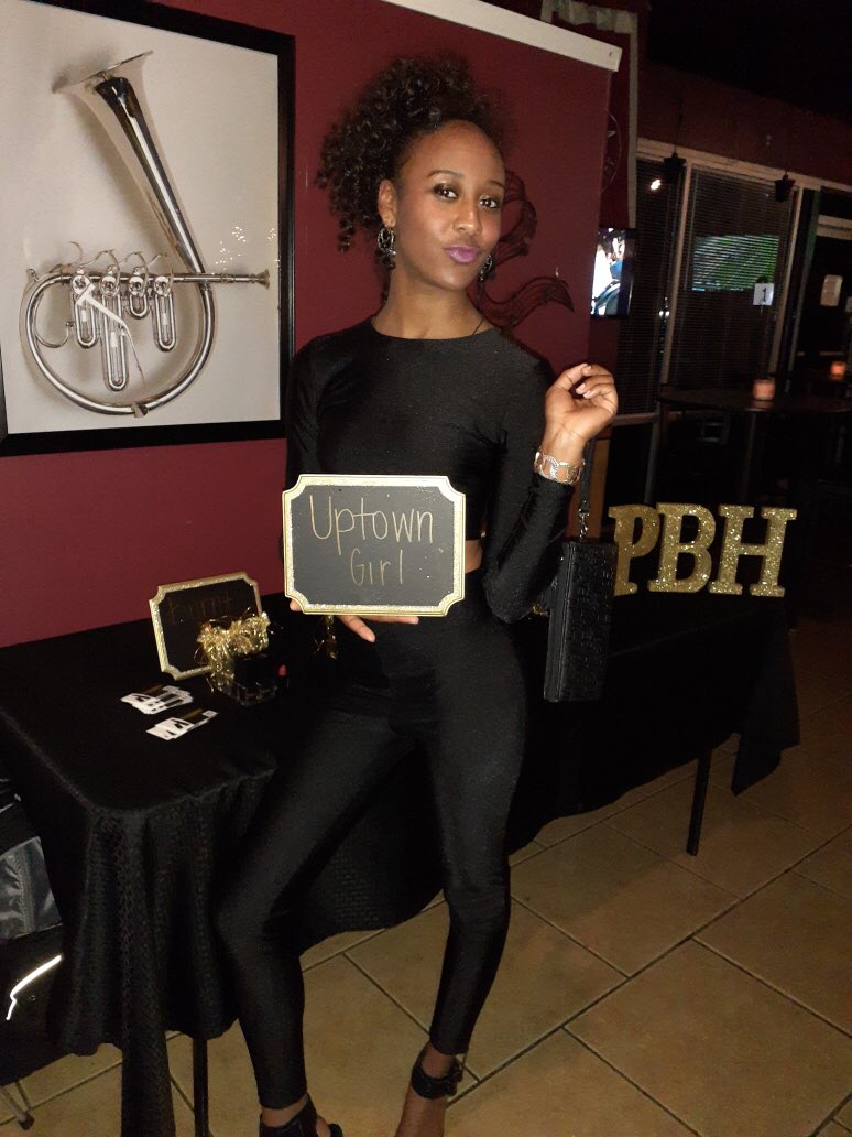PorshaPBH's tweet photo. #PBHCOLLECTION Thank you to everyone who stopped by and helped me sell out! Huge thank you to my beautiful #Huntsville models @reigniedai @terisareid @ml6 🔥🔥 killed it!
Thank you to Trisha @petite.elegance who clothed the models and had them so fine 🔥🔥
Thank you Huntsville! https://t.co/FRI9LA3915