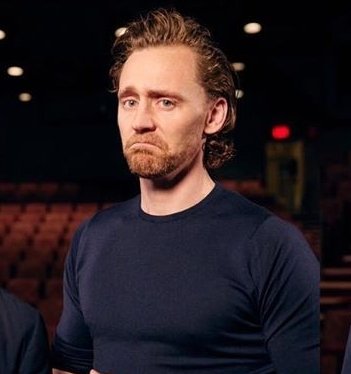 hiddlesharryy's tweet photo. ☹ ➡️ 🙂 https://t.co/id6v2ZRS8g
